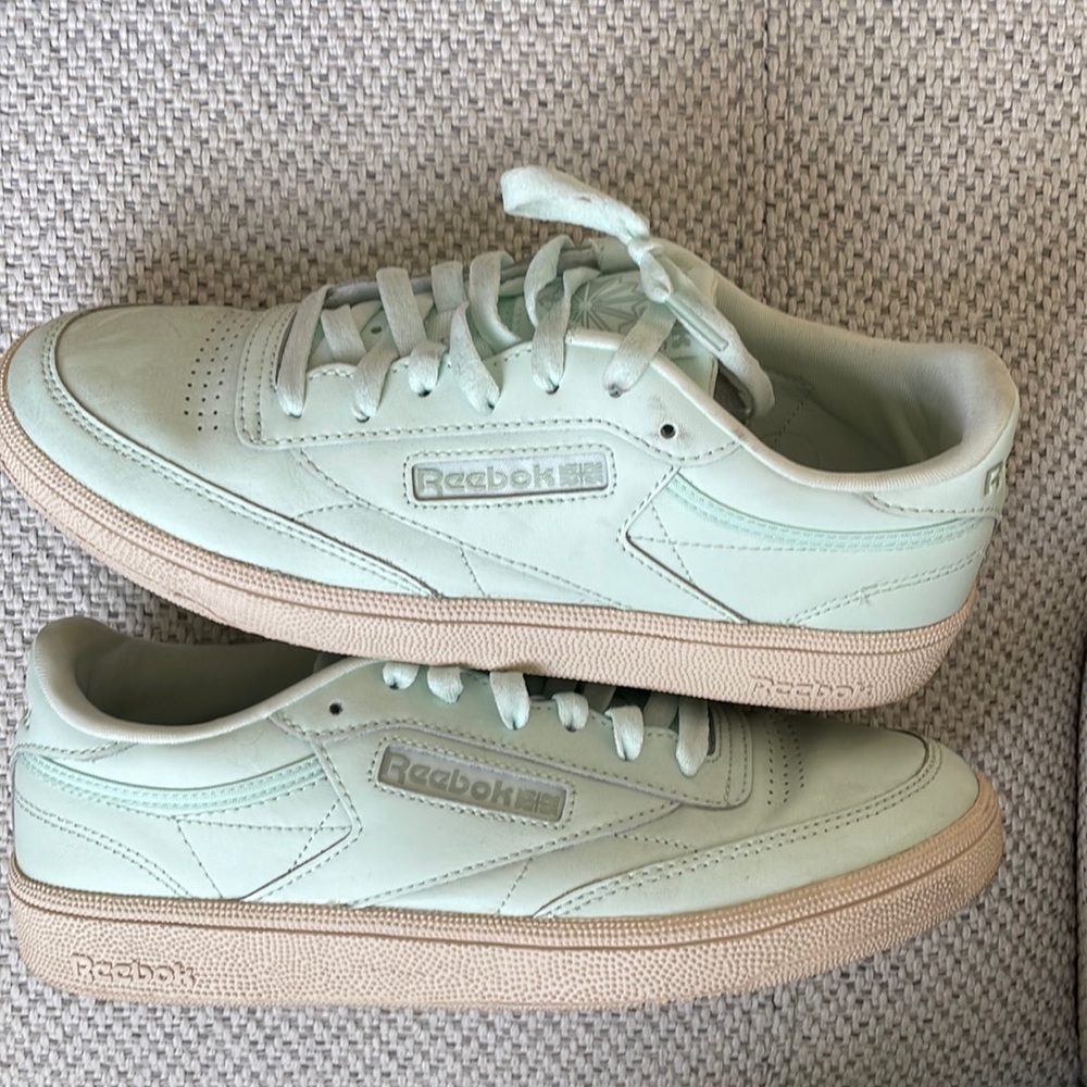 Minty green reeboks!